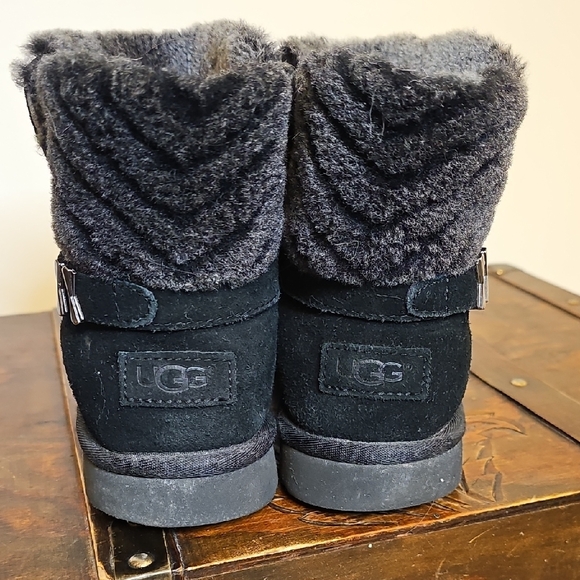 UGG Black Shearling Ankle Boots - Picture 2 of 12